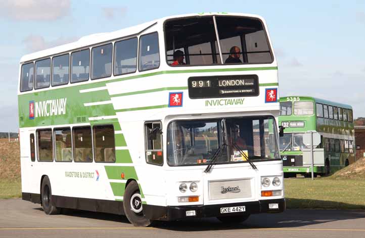 Maidstone & District Leyland Olympian ECW coach 5442